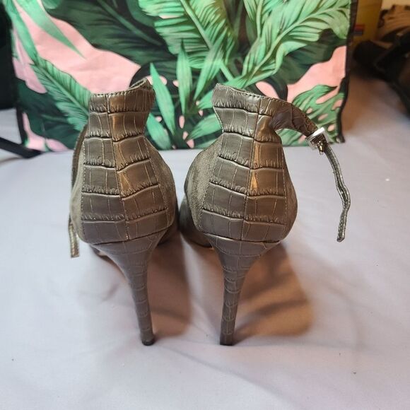 Sam edelman gray heels size 10 - Picture 3 of 4